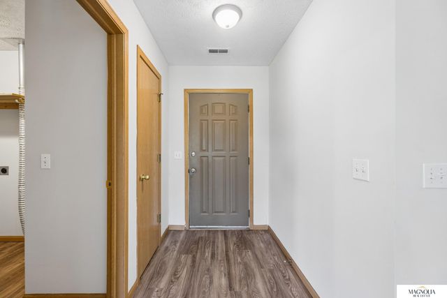 706 Lamont Drive, Lincoln, NE 68528