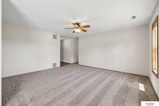706 Lamont Drive, Lincoln, NE 68528