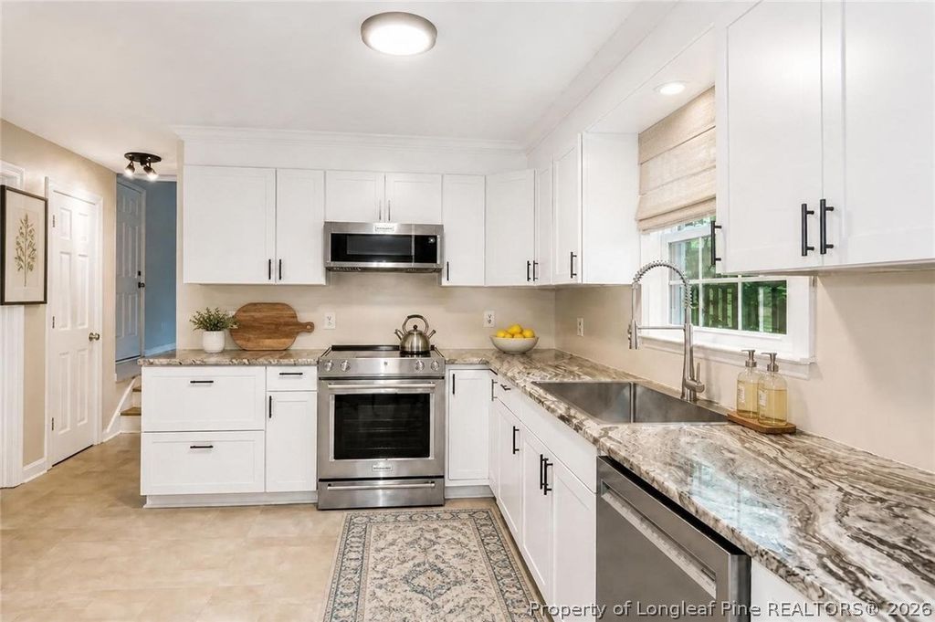 110 Stornoway Drive, Southern Pines, NC 28387 — photo 5