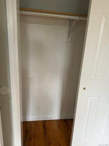 7862 79th Place, Glendale, NY 11385