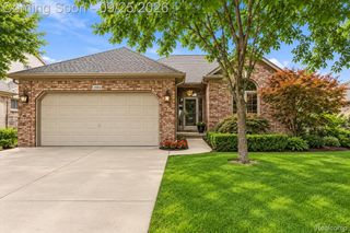 48851 Southway Drive, Macomb Township, MI 48044