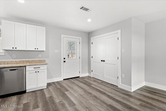 1523 Stewart Avenue, Gulfport, MS 39501