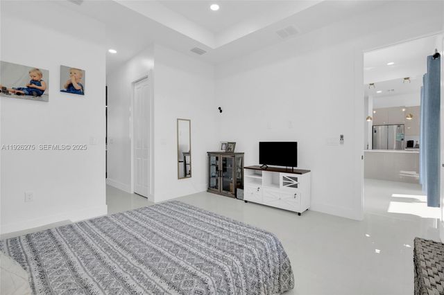 2250 10th Ter, Lehigh Acres, FL 33936