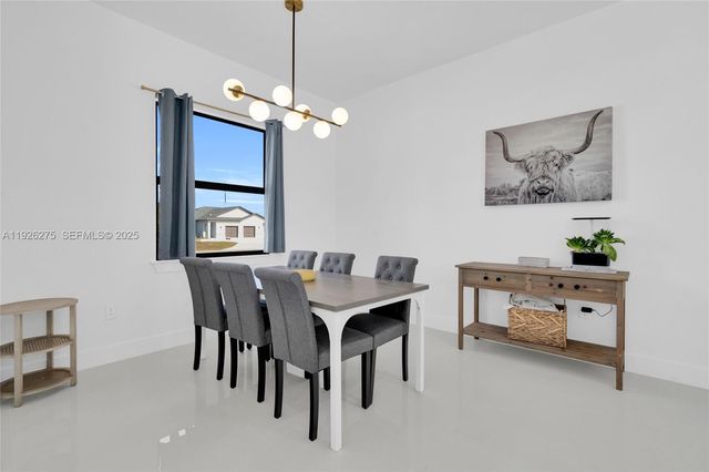 2250 10th Ter, Lehigh Acres, FL 33936