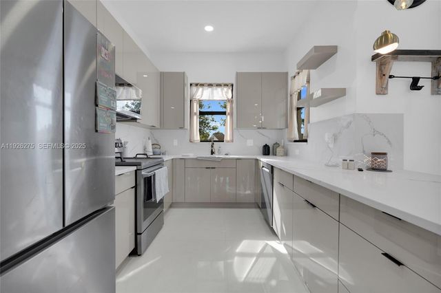 2250 10th Ter, Lehigh Acres, FL 33936