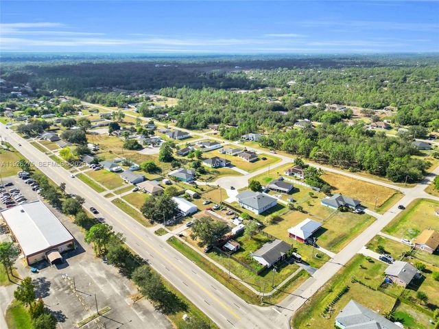 2250 10th Ter, Lehigh Acres, FL 33936