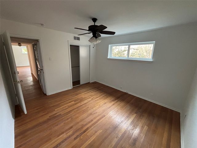 6127 Bandera Avenue B, Dallas, TX 75225