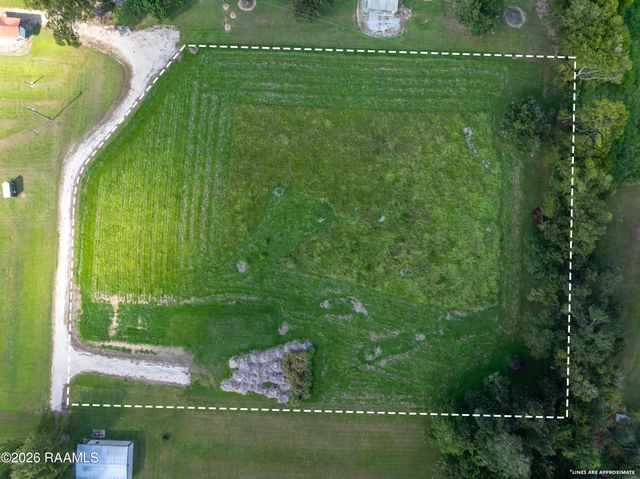 112 Bluegrass Lane, Carencro, LA 70520