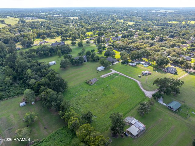 112 Bluegrass Lane, Carencro, LA 70520