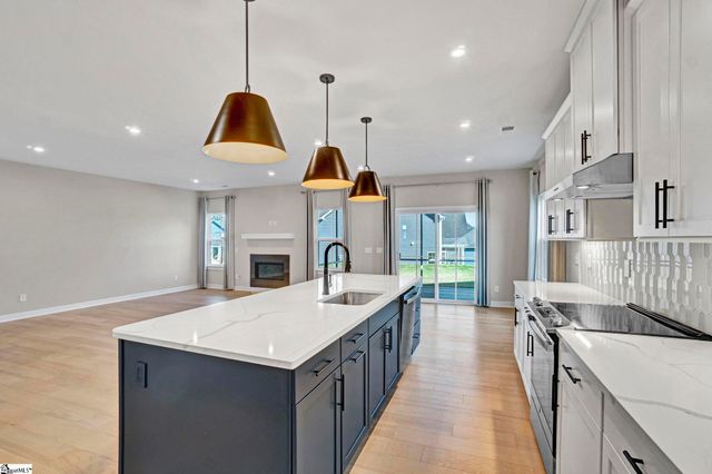 616 Vestrella Road, Greenville, SC 29605