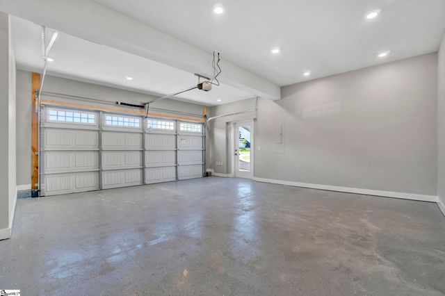 616 Vestrella Road, Greenville, SC 29605