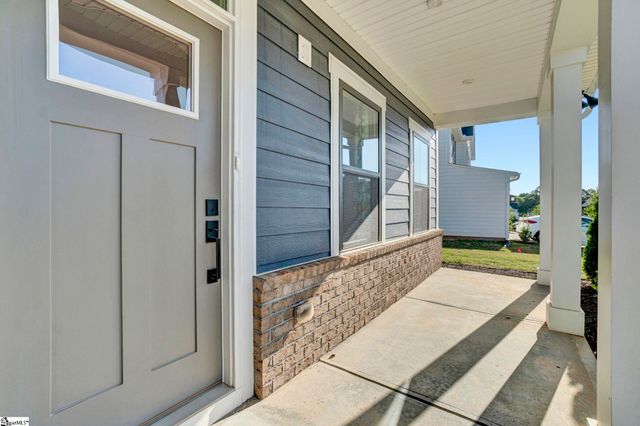 616 Vestrella Road, Greenville, SC 29605