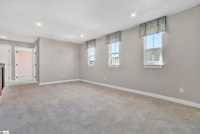 616 Vestrella Road, Greenville, SC 29605