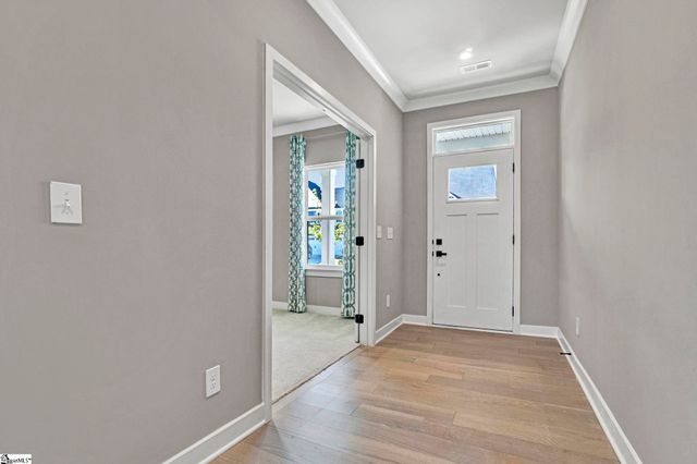 616 Vestrella Road, Greenville, SC 29605