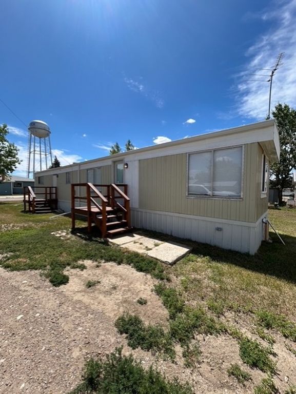 Image 8 of property listing at 18.5 & 22 W Jefferson Avenue, Chester, MT 59522