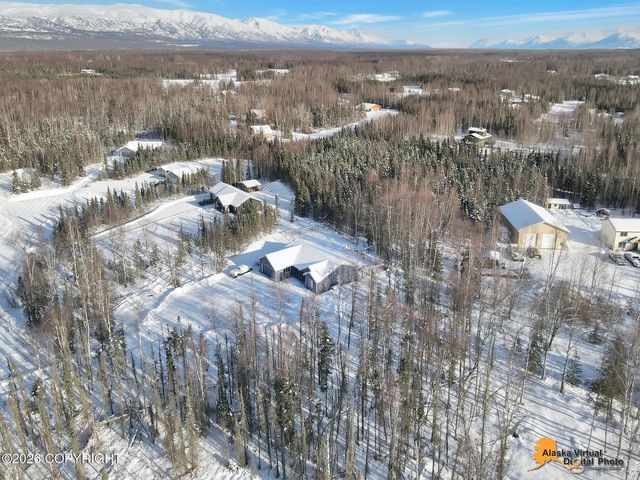 2871 N Sally Mae Circle, Wasilla, AK 99623