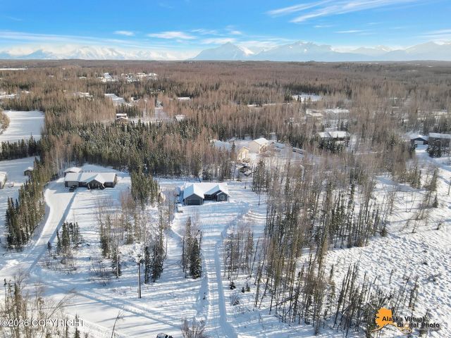 2871 N Sally Mae Circle, Wasilla, AK 99623