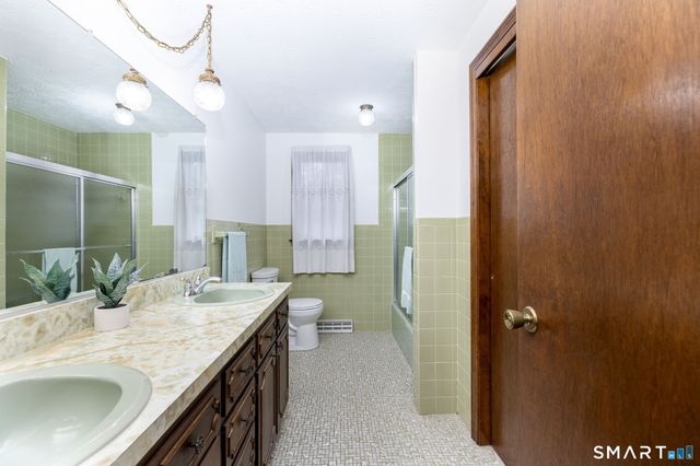 15 Colonial Drive, Wethersfield, CT 06109