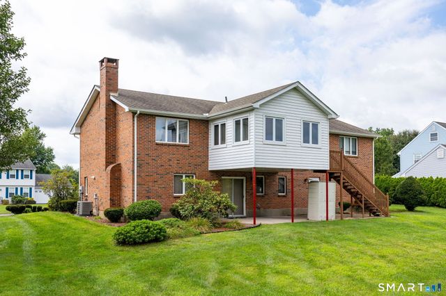 15 Colonial Drive, Wethersfield, CT 06109