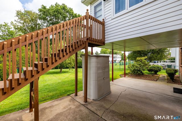 15 Colonial Drive, Wethersfield, CT 06109
