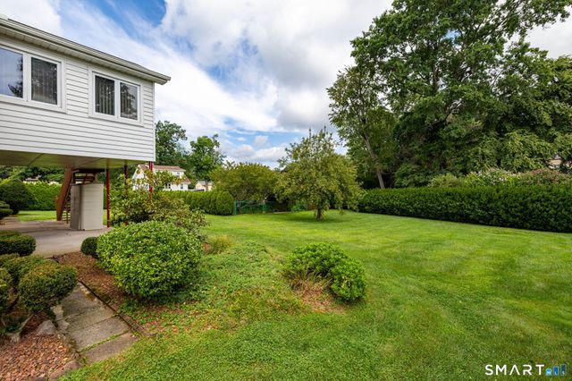 15 Colonial Drive, Wethersfield, CT 06109