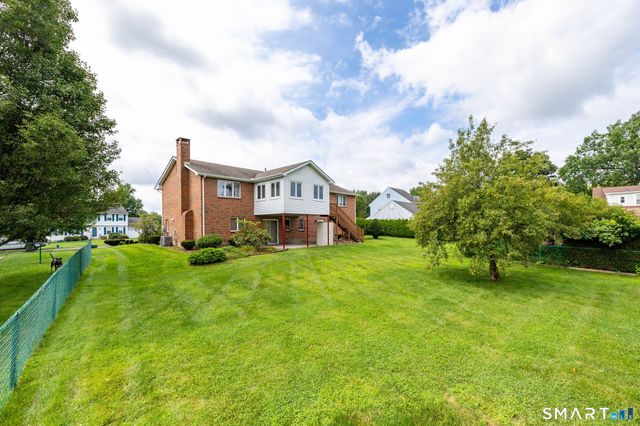 15 Colonial Drive, Wethersfield, CT 06109