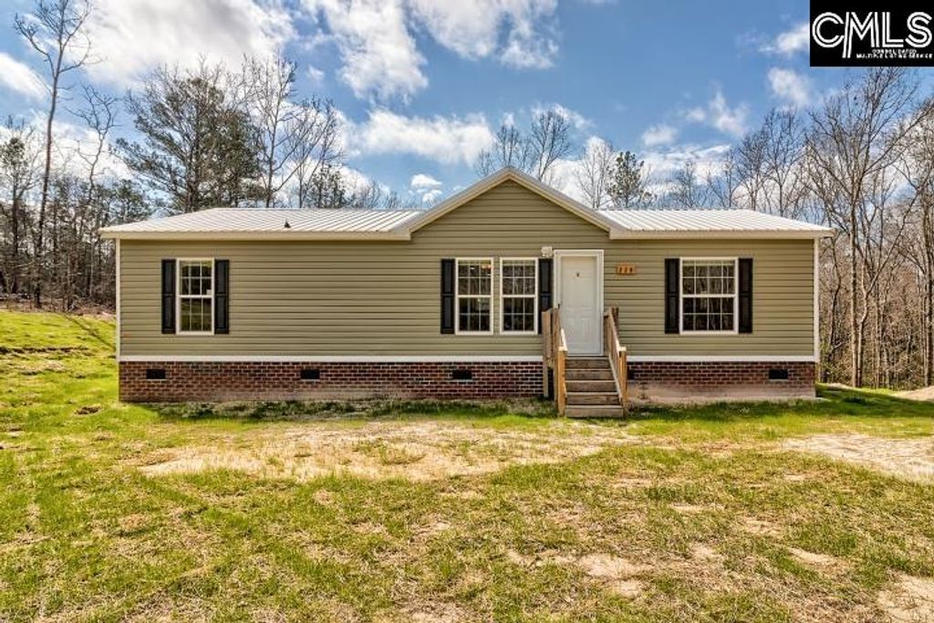 228 Water Tank Road, Pelion, SC 29123
