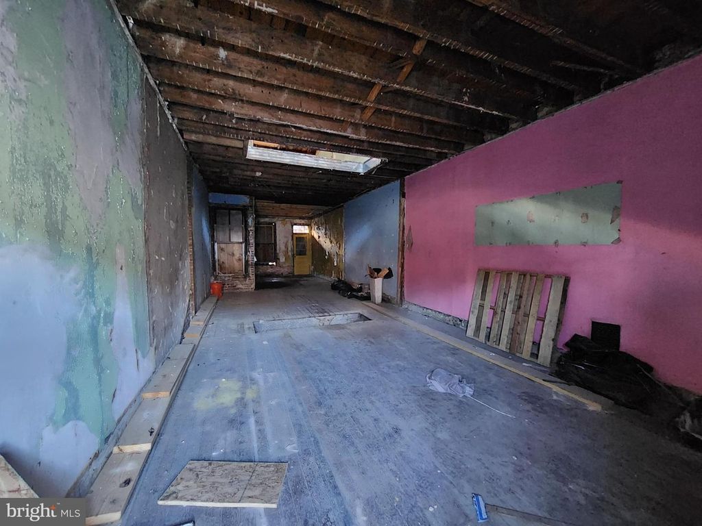 Image 3 of property listing at 2119 W FAYETTE ST, Baltimore, MD 21223