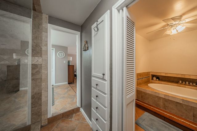 5801 Cedarcrest Drive, Haltom City, TX 76117