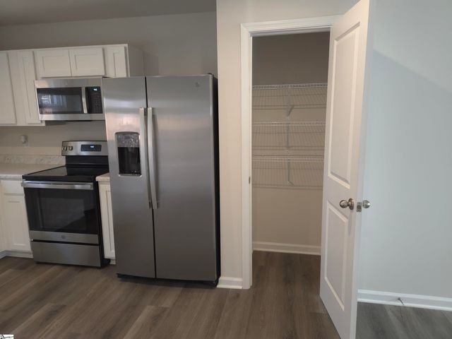 200 Harvest Hill Lane, Greenville, SC 29605