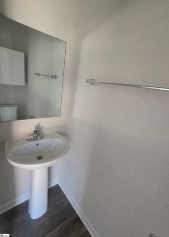 200 Harvest Hill Lane, Greenville, SC 29605