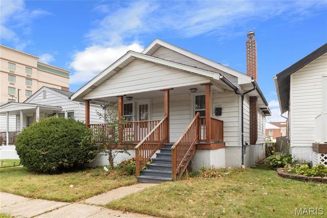 2136 Esther Avenue, St Louis, MO 63139
