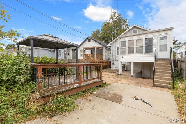2136 Esther Avenue, St Louis, MO 63139