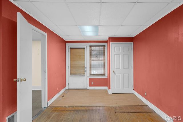 2136 Esther Avenue, St Louis, MO 63139