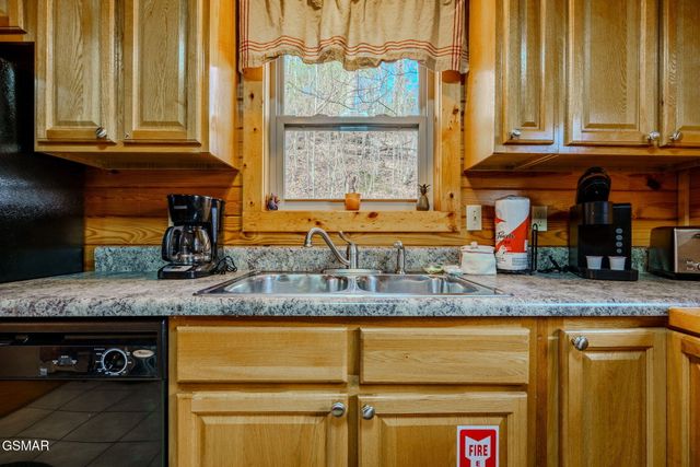 3538 Wolf Way, Sevierville, TN 37862