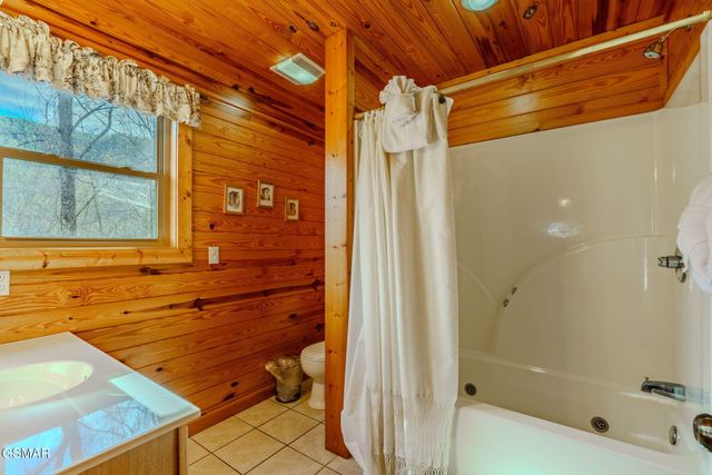 3538 Wolf Way, Sevierville, TN 37862