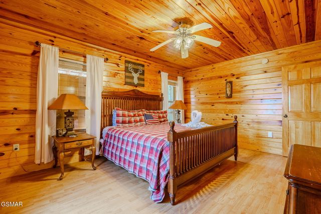 3538 Wolf Way, Sevierville, TN 37862
