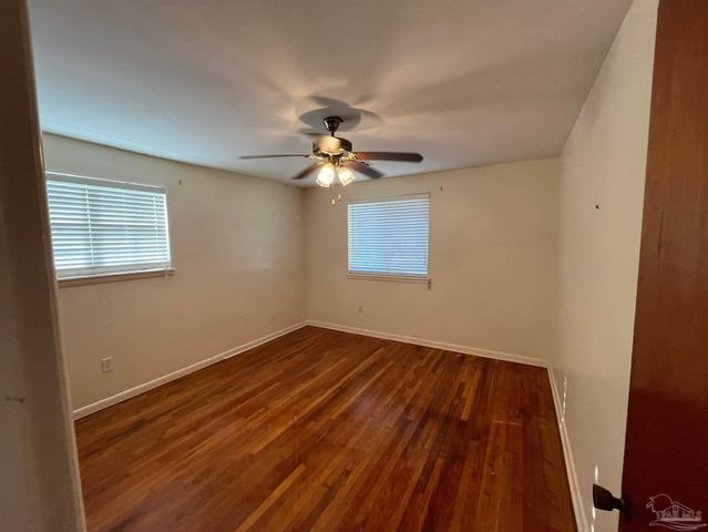 7987 Hendrix Ave, Pensacola, FL 32514