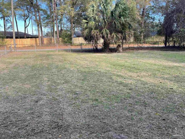 7987 Hendrix Ave, Pensacola, FL 32514