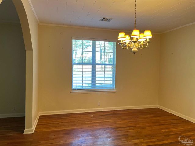 7987 Hendrix Ave, Pensacola, FL 32514