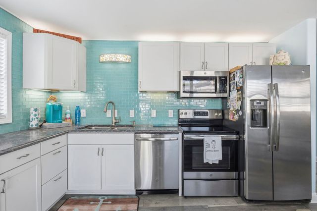 608 6th Ave. S, North Myrtle Beach, SC 29582