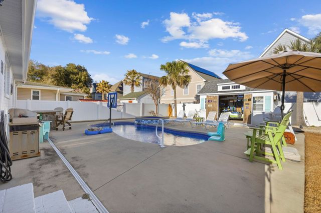 608 6th Ave. S, North Myrtle Beach, SC 29582