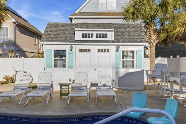 608 6th Ave. S, North Myrtle Beach, SC 29582