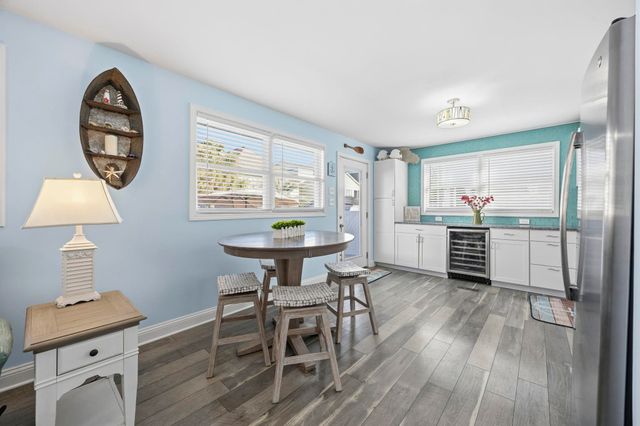 608 6th Ave. S, North Myrtle Beach, SC 29582