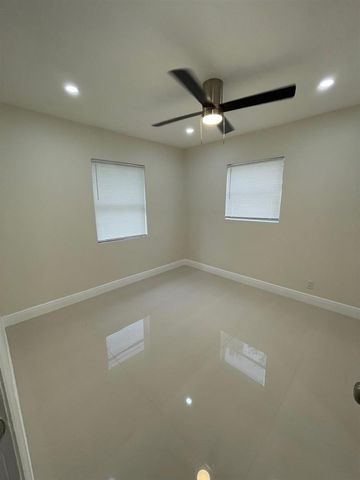 1809 NW 13th Court, Fort Lauderdale, FL 33311