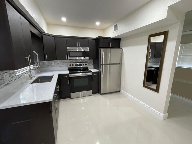1809 NW 13th Court, Fort Lauderdale, FL 33311