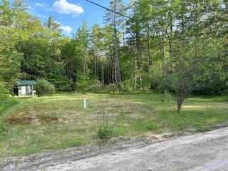 9 Hillside Street, Hillsborough, NH 03244
