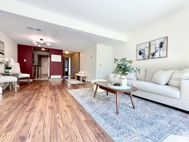 620 Watersedge Drive, Ann Arbor, MI 48105