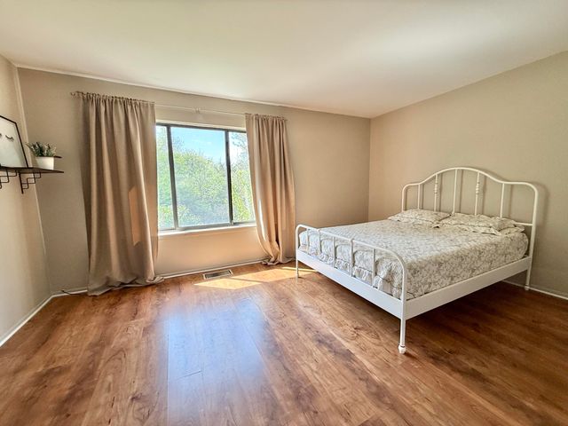 620 Watersedge Drive, Ann Arbor, MI 48105