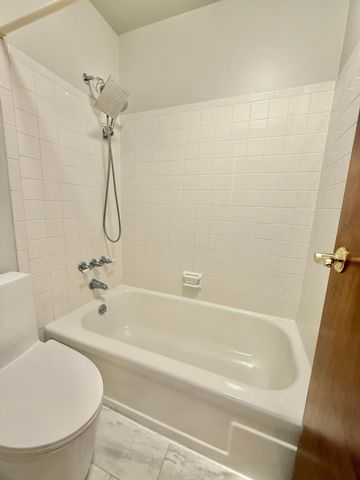 620 Watersedge Drive, Ann Arbor, MI 48105